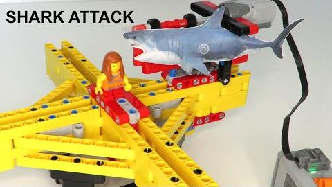Lego Technic MOC Do Nothing Machine - Shark Attack